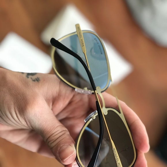 Michael Kors sunglasses - Picture 1 of 2